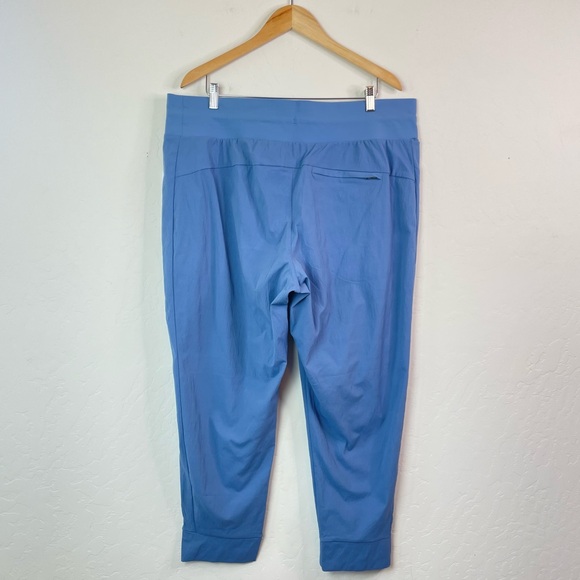 ATHLETA Trekkie North Plus Size Jogger Pants in Cottage Blue Size 18 NEW - Picture 4 of 16